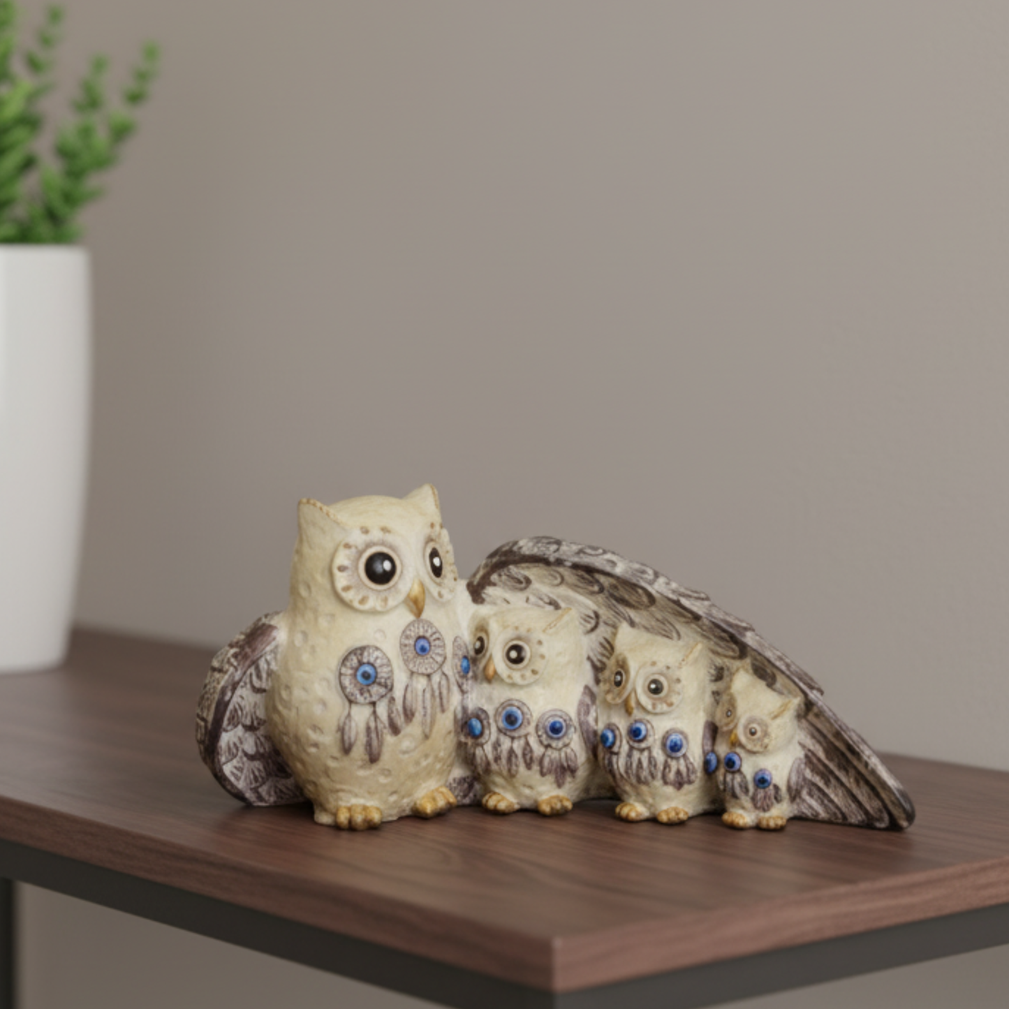 Artisan 'Protecting Family' Owl Figurine - Premium Dreamcatcher-Themed Home Sculpture